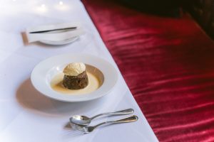 0030 - 2022 - Parsonage Grill - Oxford - High Res - Festive Christmas Pudding Pike Room - Web Feature