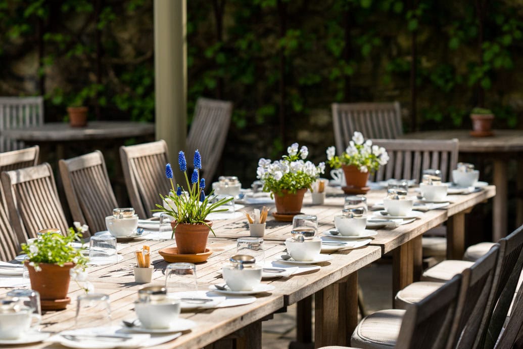 0029 - 2022 - Parsonage Grill - Oxford - High Res - Outdoor Dining Tea Party - Web Feature